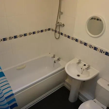 The Coach House Апартаменти *